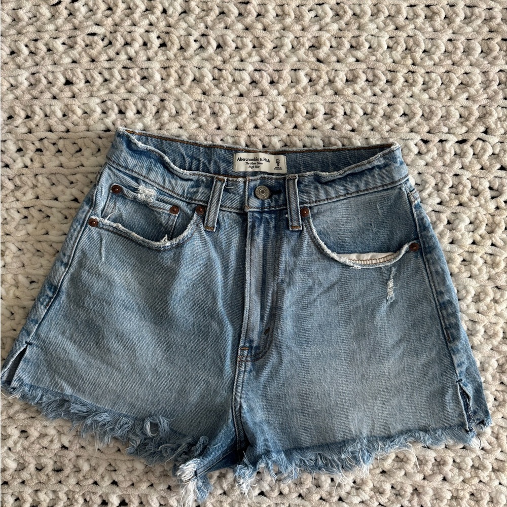 Abercrombie & Fitch High Rise Mom Short